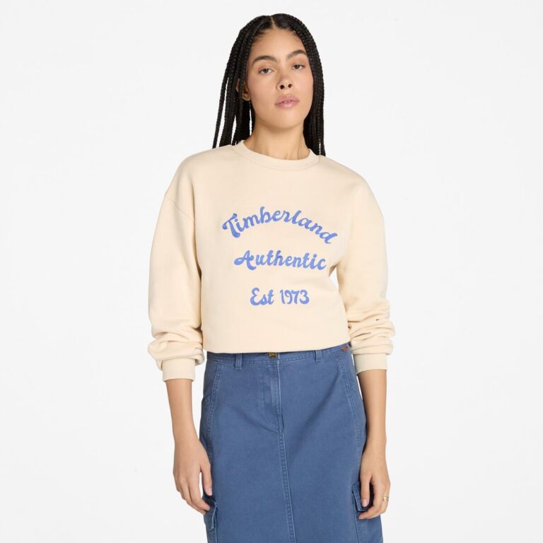 Women’s Brushed Back Chest Graphic Crew Sweatshirt
