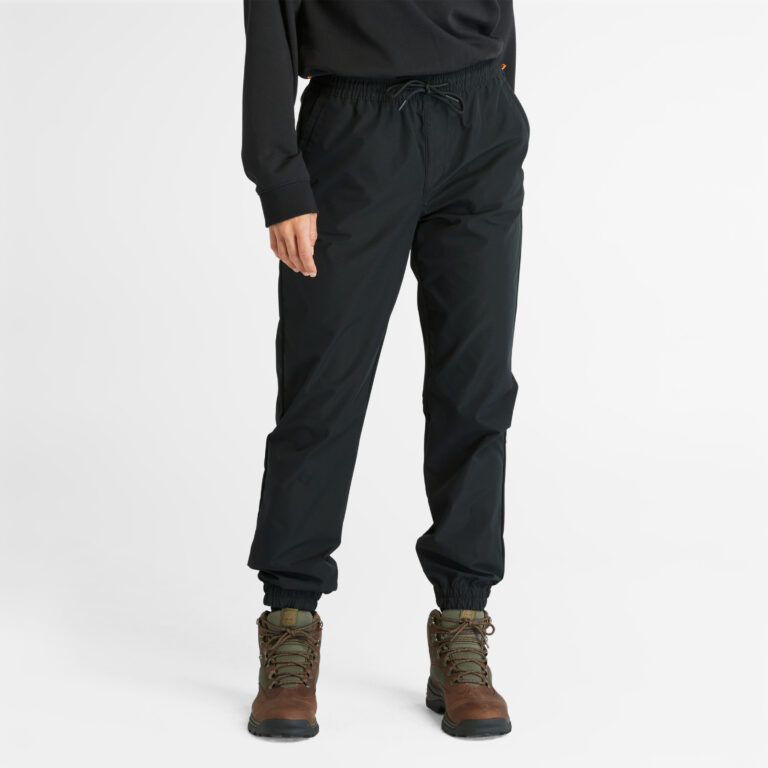Women’s Woven Jogger Pants